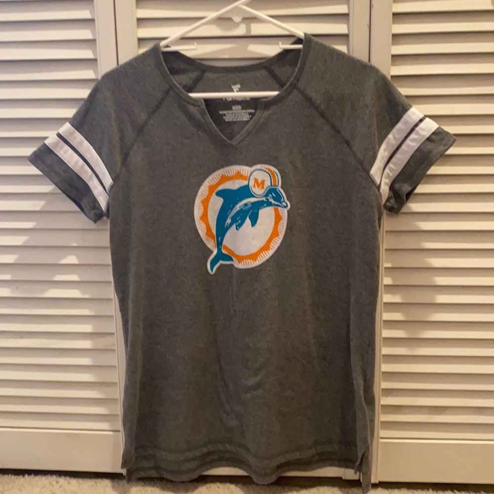 Miami Dolphins shirt